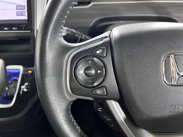 【運転席操作部】快適なドライブを楽しむための機能が装備されています！運転席から触れるので、使いやすいです！除菌プランいれていただくと、さらに清潔で安心していただけます！
