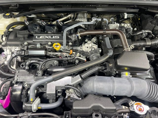親切・丁寧な専門メカニックスタッフが応対！・車検・点検整備・事故等の修理などアフターサービスも安心。お車のカスタマイズもネクステージのサービススタッフまでご相談ください！