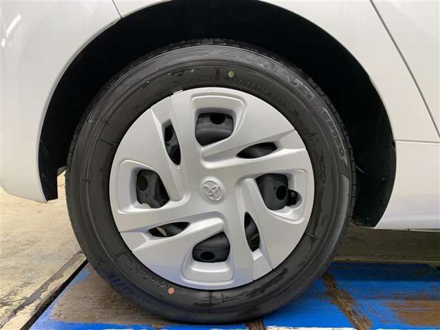 185/65R15　純正ホイールキャップ