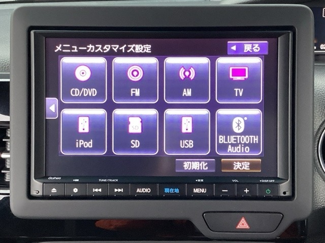 純正ナビです。AM/FM、CDはもちろんBluetoothでお好きな音楽お楽しみいただけます。