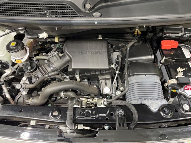 親切・丁寧な専門メカニックスタッフが応対！・車検・点検整備・事故等の修理などアフターサービスも安心。お車のカスタマイズもネクステージのサービススタッフまでご相談ください！