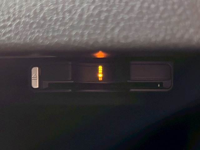 【ETC】で高速道路もスムーズに乗り降り可能で、ご納車直後からの遠距離ドライブも可能です。