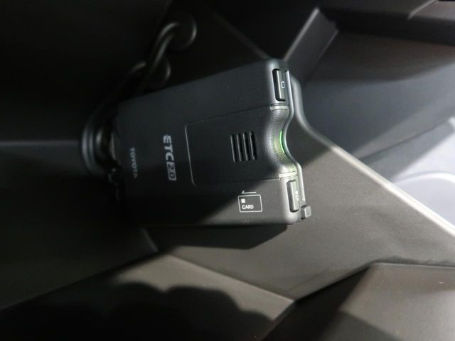 【ETC】高速道路の料金所をストレスなく通過！話題のスポットやサービスエリアに多い「スマートIC」利用時は必須のアイテムです。当店でセットアップを実施、ご納車当日からすぐにご利用いただけます！