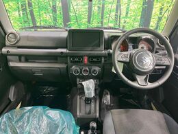 グループ総在庫数約30，000台！！全国の系列店からメーカー・車種問わずご紹介出来るので、あなたにピッタリのお車が見つかるはずです♪まずはお問い合わせ下さい☆