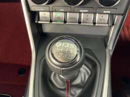 6速マニュアル車となります。