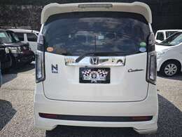 スタッフ1人で運営しております、出入りが多く、希少車等は展示場以外で保管しておりますので、見学等ご希望の方はスタッフへご連絡ください。スタッフ直通：080-8042-4747