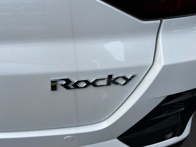 アフターサービスもお任せ下さい！！ 自社整備工場を完備しております！！ 国土交通省指定整備工場なので車検も最短45分で終わります♪