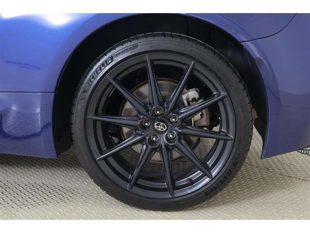 RZ用純正18インチアルミホイール