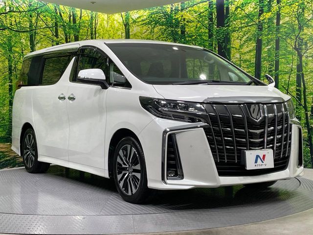 大好評のボディコーティング「弾スプラッシュコート」もご納車までに施工可能。通常のガラスコートと異なる、耐久年数6年の無機質ガラスコーティングが、ボディをキレイな状態に保ってくれます。