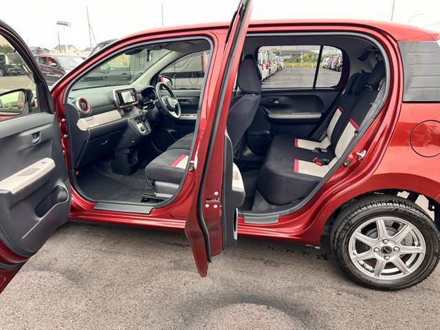 ☆チャンスの魅力7☆　待望の！自由返済型ローンを低金利でご利用頂けます！「今の車の支払いが残り一年ある..」　「今は仕事が順調だけど..」そのような方も心配いりません！ご返済金額を調整、変更できます！