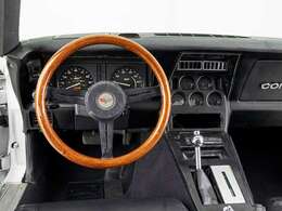 パワーステアリングを採用しています。