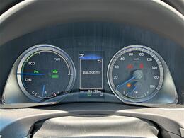 スピードメーターの画像です。店舗にて現車の確認もいただけますので、お電話で在庫のご確認の上是非ご来店くださいませ！！！ワクワクするクルマ選びをご提案します！