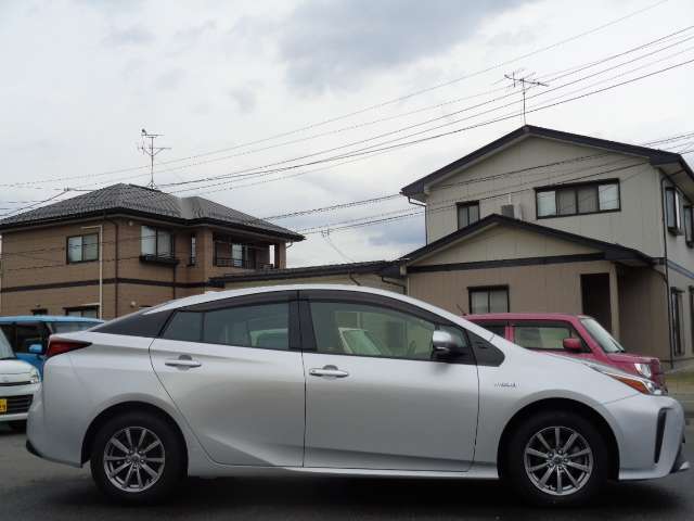 整備ももちろんお任せください！！認証工場を完備しておりますのでメンテナンス・用品・パーツ取り付け・車検整備まで何でもお任せください！！