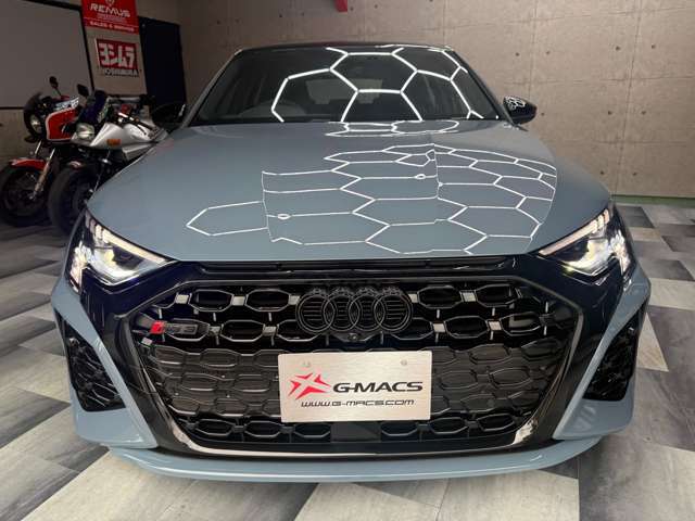 ☆仕入れた車をそのまま販売するわけではありません。中古車に精通した熟練の整備士が中古車のウィークポイントをチェックし、点検・整備します。