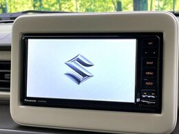 【純正ナビ】人気の純正ナビを装備。オーディオ機能も充実しており、Bluetooth接続すればお持ちのスマホやMP3プレイヤーの音楽を再生可能！毎日の運転がさらに楽しくなります！！