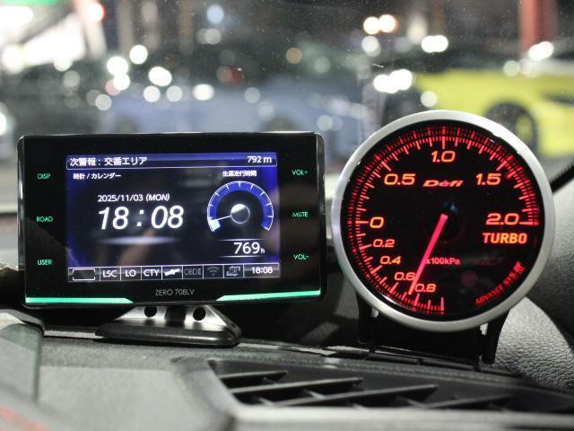 ご来店前にお問合せフォームから「来店予約」をお願い致します。予約ナシの当日のご来店については恐れ入りますがお電話で在庫確認をお願い致します。