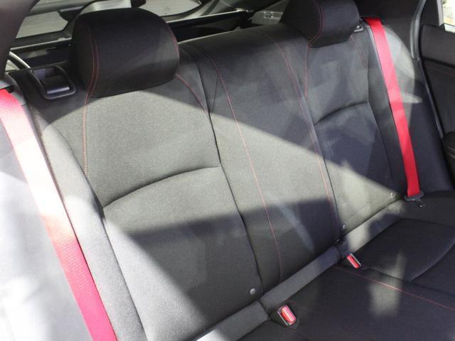 ご来店前にお問合せフォームから「来店予約」をお願い致します。予約ナシの当日のご来店については恐れ入りますがお電話で在庫確認をお願い致します。