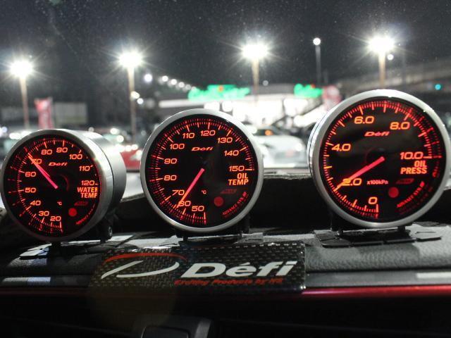 ご来店前にお問合せフォームから「来店予約」をお願い致します。予約ナシの当日のご来店については恐れ入りますがお電話で在庫確認をお願い致します。