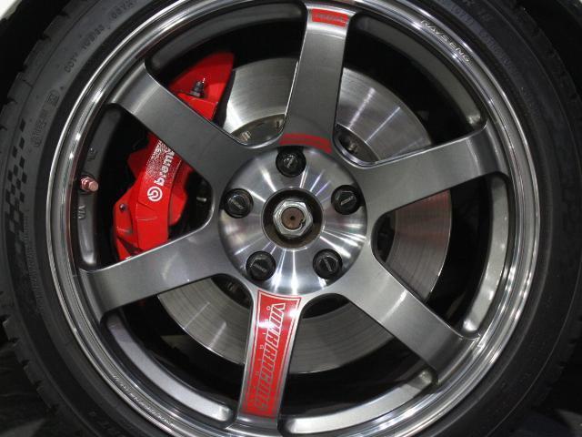 ご来店前にお問合せフォームから「来店予約」をお願い致します。予約ナシの当日のご来店については恐れ入りますがお電話で在庫確認をお願い致します。