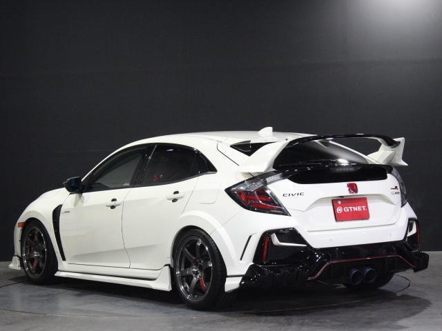 ご来店前にお問合せフォームから「来店予約」をお願い致します。予約ナシの当日のご来店については恐れ入りますがお電話で在庫確認をお願い致します。