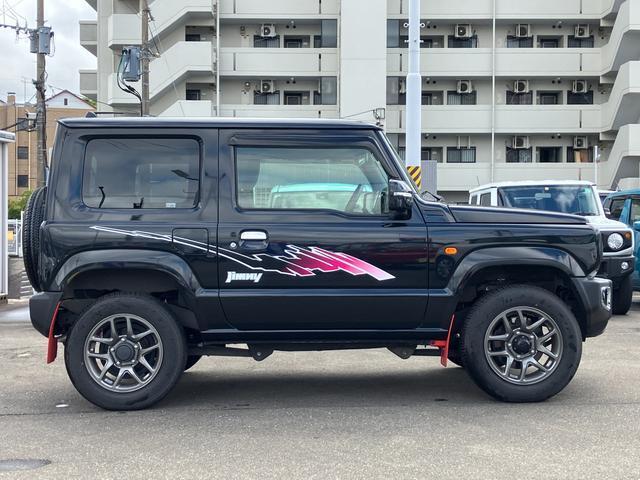 運転席側のサイドビューです。コンパクトでバランスのとれたデザインです！