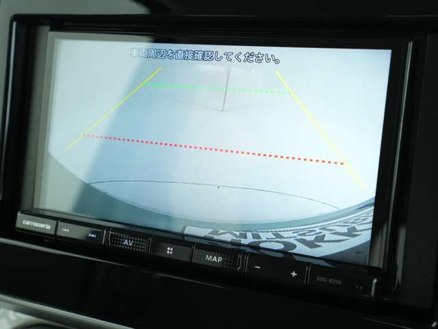 バックカメラ★ガイド線が表示されますので駐車も安心ですよ♪