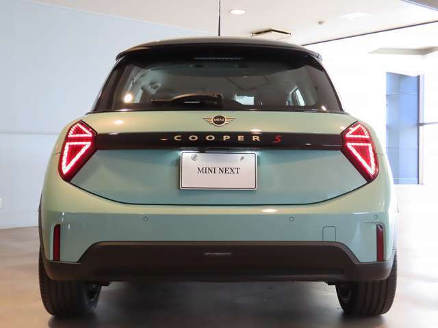 ミニ ミニ クーパーS 3ドア DCT 2024年 0.7万キロ (神奈川県) MINI
