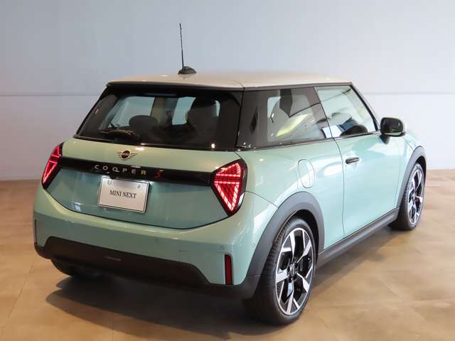 ミニ ミニ クーパーS 3ドア DCT 2024年 0.7万キロ (神奈川県) MINI