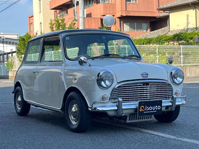 アイエスオートは点検・車検も行っております。ご購入後のアフターサービスも充実！！他店でご購入されたお車も是非、ご相談ください！！