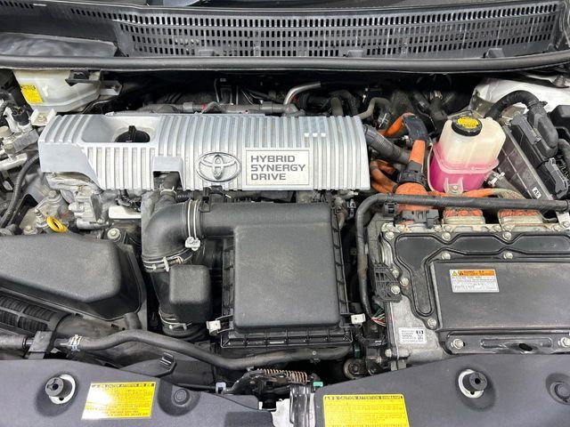 親切・丁寧な専門メカニックスタッフが応対！・車検・点検整備・事故等の修理などアフターサービスも安心。お車のカスタマイズもネクステージのサービススタッフまでご相談ください！