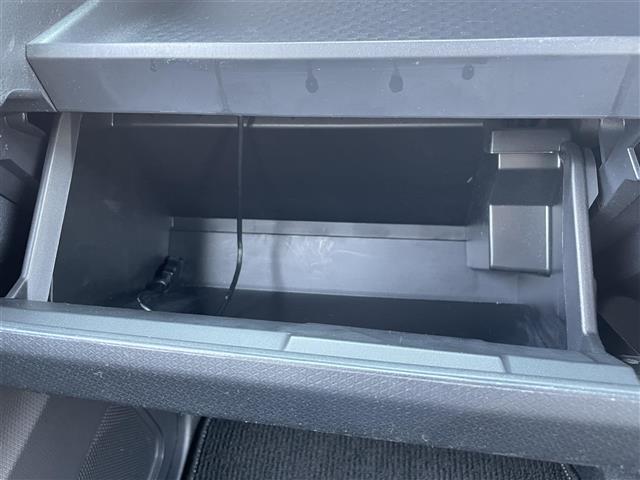 検証ケースや、日頃使う小物類の収納に便利ですね！