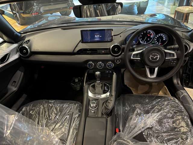 当社は「わかりやすい総額表示」を心がけております。 掲載総額には★自動車税★自賠責保険★取得税★重量税★登録手続費用★保証付整備費用★消費税★リサイクル預託金★記載オプション、すべてが含まれています。