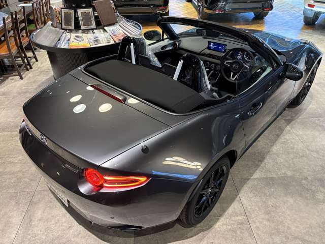 当社は！！  掲載の総額でそのまま乗り出せます。  よくわからないオプションやパッケージの制約はございません。  ご要望がございましたら気軽にお申し付けください。