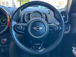 全国納車可能です！全国のLIBERALA、もしくはガリバー直営店のどでも納車が可能です。