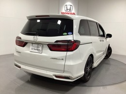 Honda認定中古車 U-Selectは3つの安心をお約束します。　1　Hondaのプロが整備した安心。 2　第三者機関がチェックした安心。　3　購入後もHondaが保証する安心。