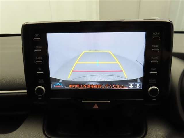 バックモニターを装備しています。車庫入れ時等に車両後方が確認出来るのでとても便利です。
