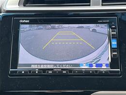 【バックモニター】後ろのカメラの映像をモニターに映し出すことができます！後方の見えない死角や、障害物との距離感をしっかり確認することができます！駐車が苦手な方におすすめです。
