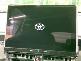 【10.5型ナビ機能付きディスプレイオーディオ】ナビ機能搭載の他、お持ちのスマートフォンと連携して、ナビやbluetoothでの音楽再生が可能です♪デザインはもちろん操作性も良好！
