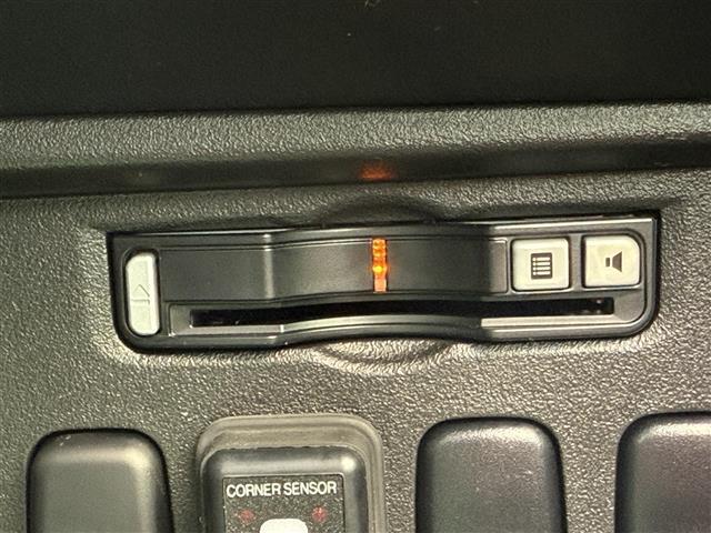 納車前に内外装のクリーニングをいたします。各種コーティング（別途有料）もご用意しておりますので、是非ご相談ください。