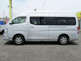 全長5.2mのスーパーロングで大人10名がゆったりと乗車できる車内空間を確保♪