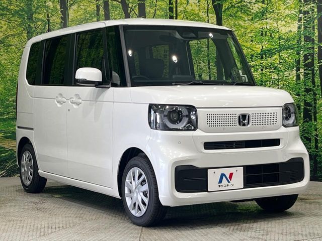大好評のボディコーティング「弾スプラッシュコート」もご納車までに施工可能。通常のガラスコートと異なる、耐久年数6年の無機質ガラスコーティングが、ボディをキレイな状態に保ってくれます。
