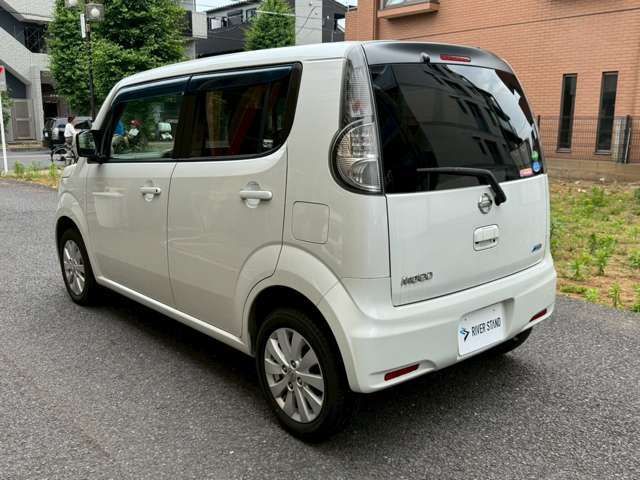 遠方のお客様で実際にお車を見る事ができない場合は、目立つ傷やご指定の箇所を写真撮影し、別途メール等でお送りする事も可能です。ラインでのやり取りにも対応しておりますので、お気軽にご用命くださいませ！