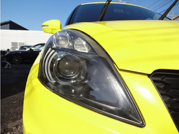 迫力の外観は年数を感じさせず、扱いやすいハッチバック車として実用性も充分な一台です