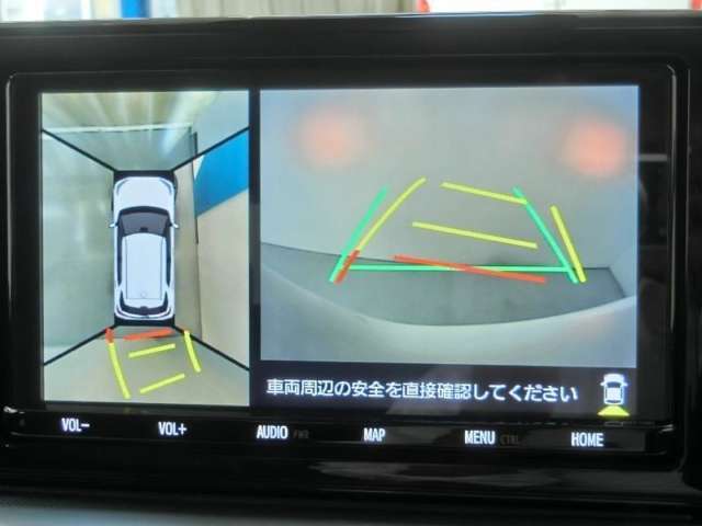 パノラミックビューで車庫入れも安心