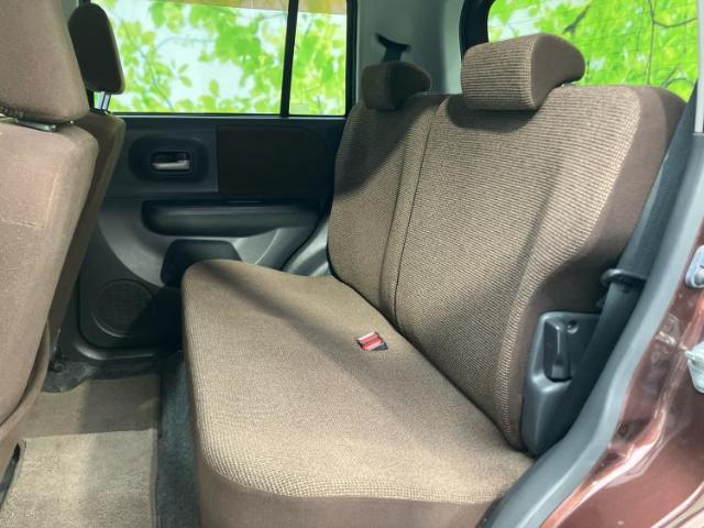 WECARSでは各商談席に大型モニターをご用意しております！見やすい大画面でゆったりと全国の在庫をご覧いただけます！是非ご来店お待ちしております！