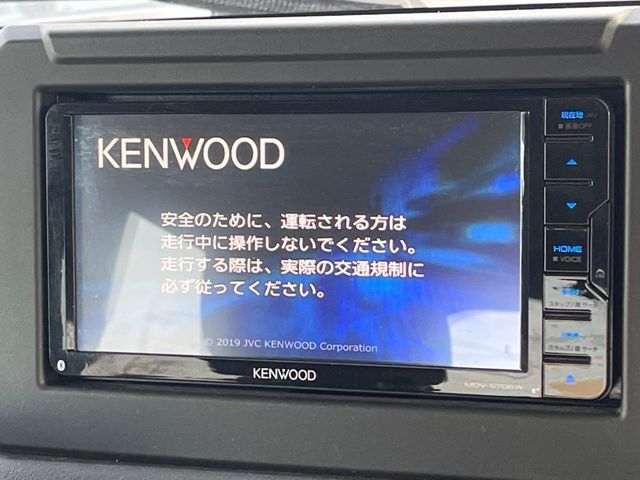 【ナビゲーション】目的地までしっかり案内してくれる使いやすいナビ。Bluetooth接続すればお持ちのスマホやMP3プレイヤーの音楽を再生可能！毎日の運転がさらに楽しくなります！！