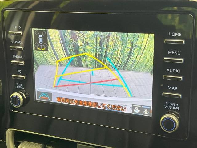 【バックカメラ】駐車時に後方がリアルタイム映像で確認できます。大型商業施設や立体駐車場での駐車時や、夜間のバック時に大活躍！運転スキルに関わらず、今や必須となった装備のひとつです！