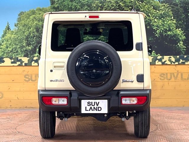 安心の最長10年・走行無制限保証（有償）をご用意。保証内容も充実はもちろん、無料点検＆オイル交換や、年中無休の全国・24時間ロードサービスも付帯されておりますのでご安心下さい。