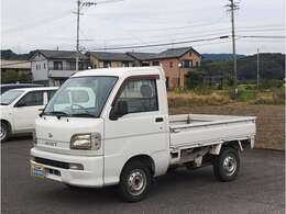 損害保険ジャパン（株）代理店、三井住友海上火災保険（株）代理店！自動車保険だけではなく、火災保険や傷害保険など各種保険も取り扱っております。保険のこともお気軽にご相談ください。