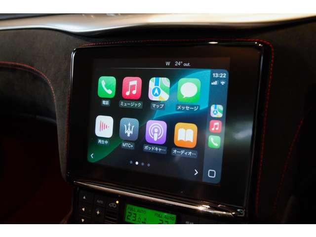 旅のお供として大活躍のApple CarPlay / AndroidAutoは共にご使用可能です♪